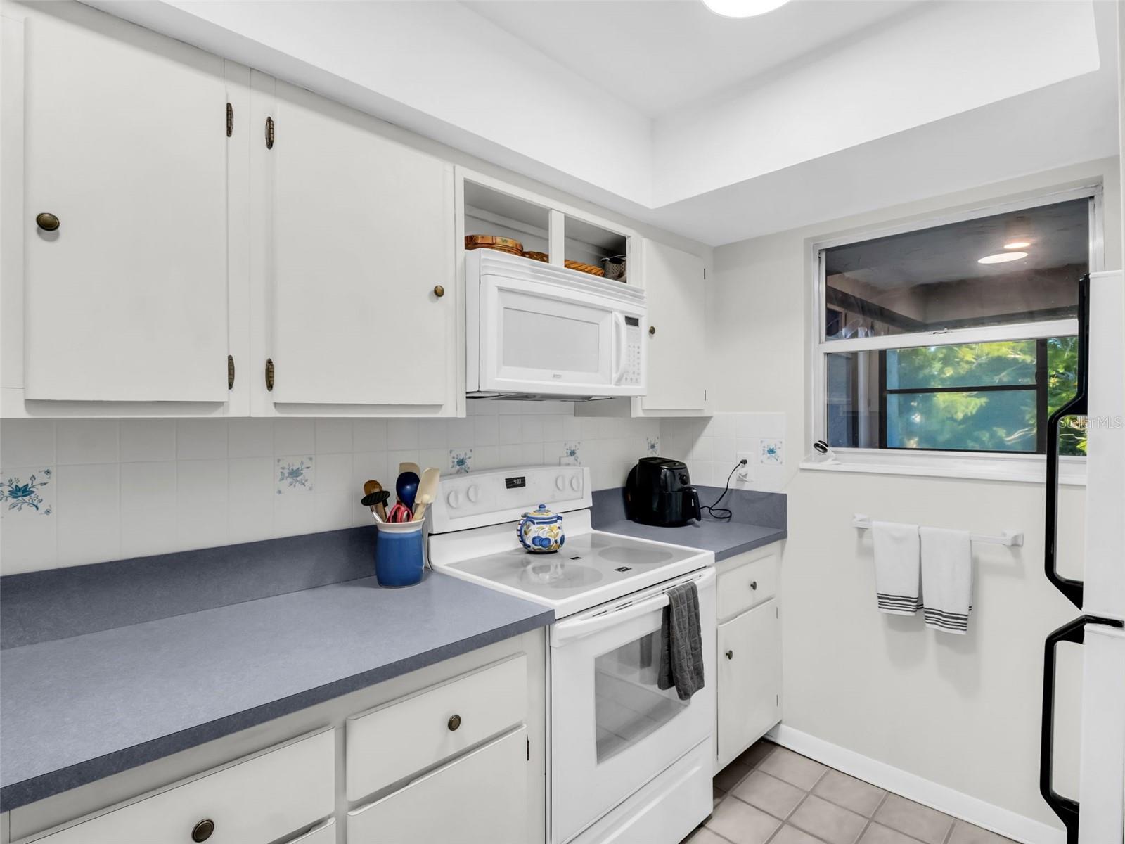 WINDRUSH BAY CONDO - Residential