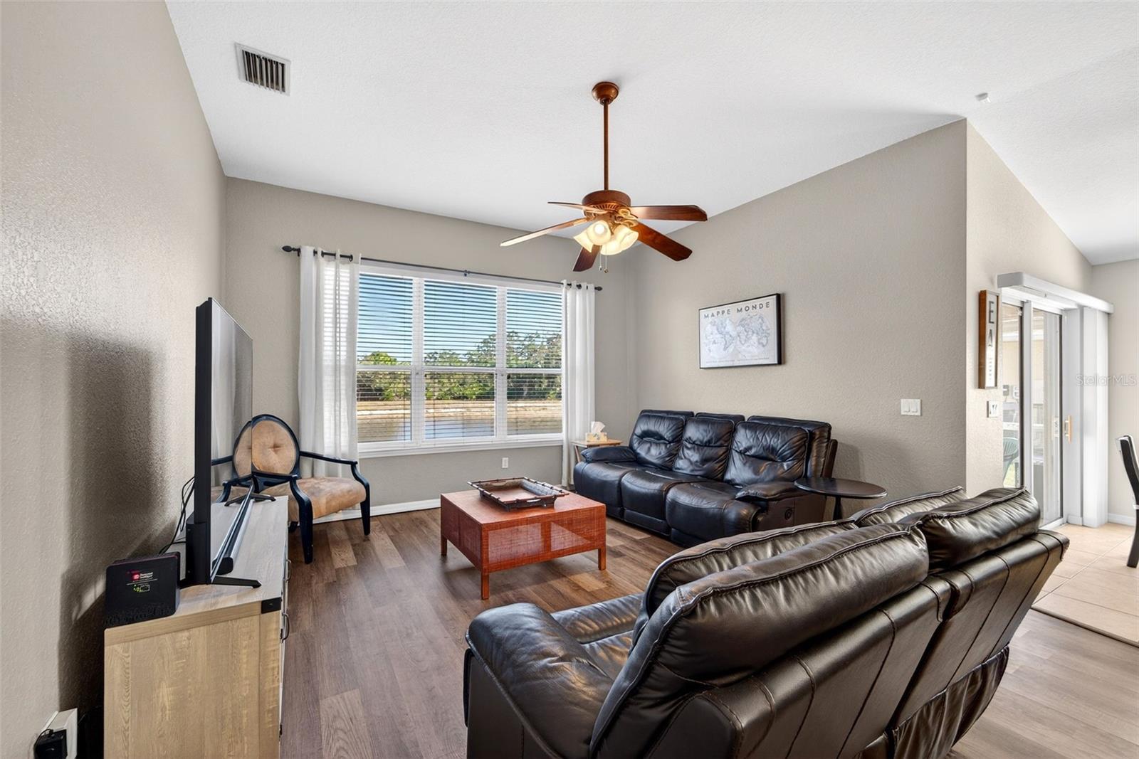 LAKESIDE PLANTATION - Residential