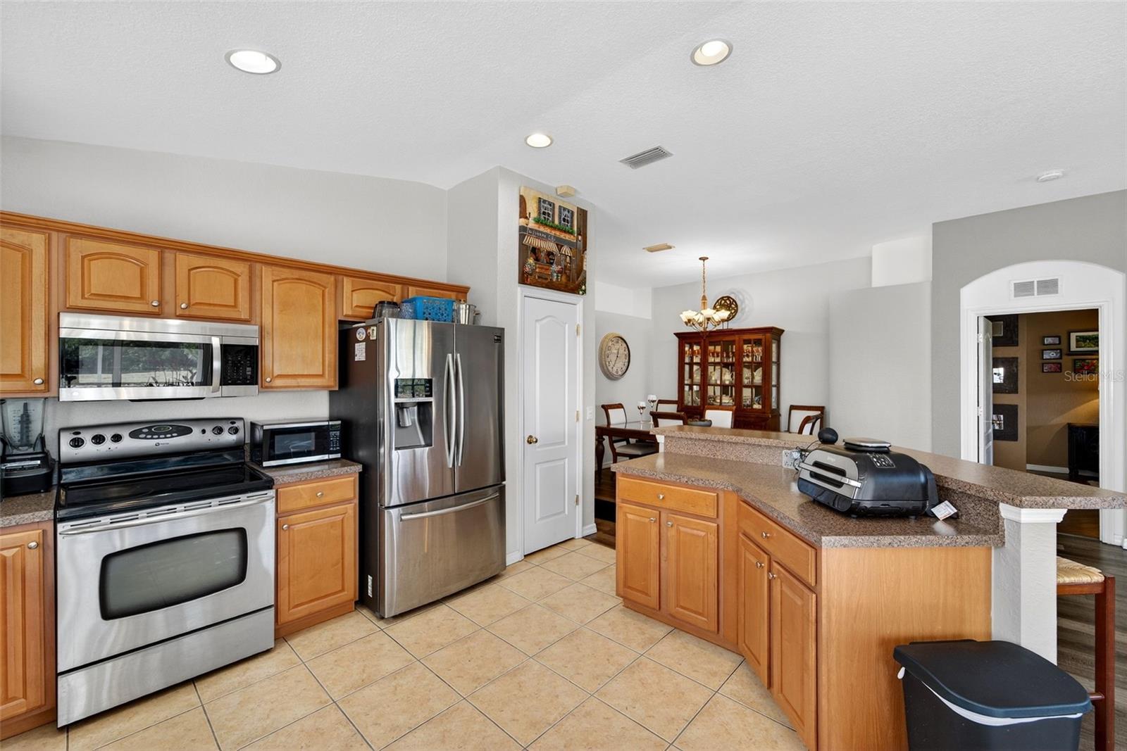 LAKESIDE PLANTATION - Residential