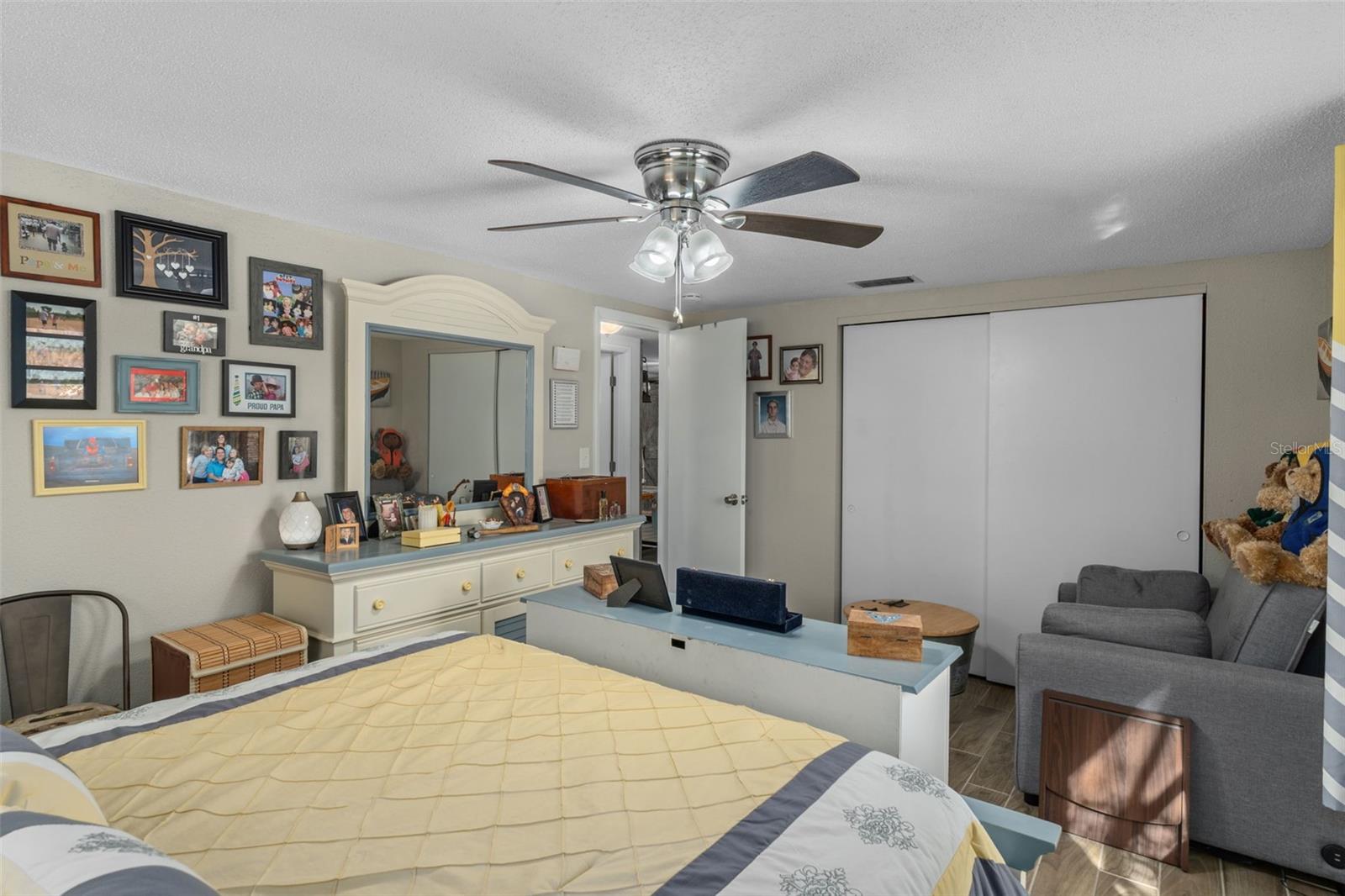 EMBASSY HILLS - Residential