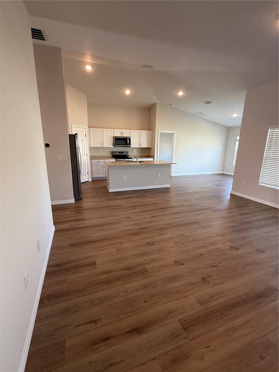 LAWSON DUNES SUB - Residential Lease