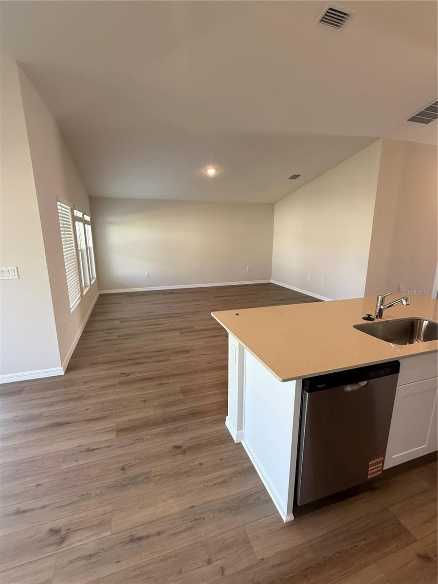 LAWSON DUNES SUB - Residential Lease