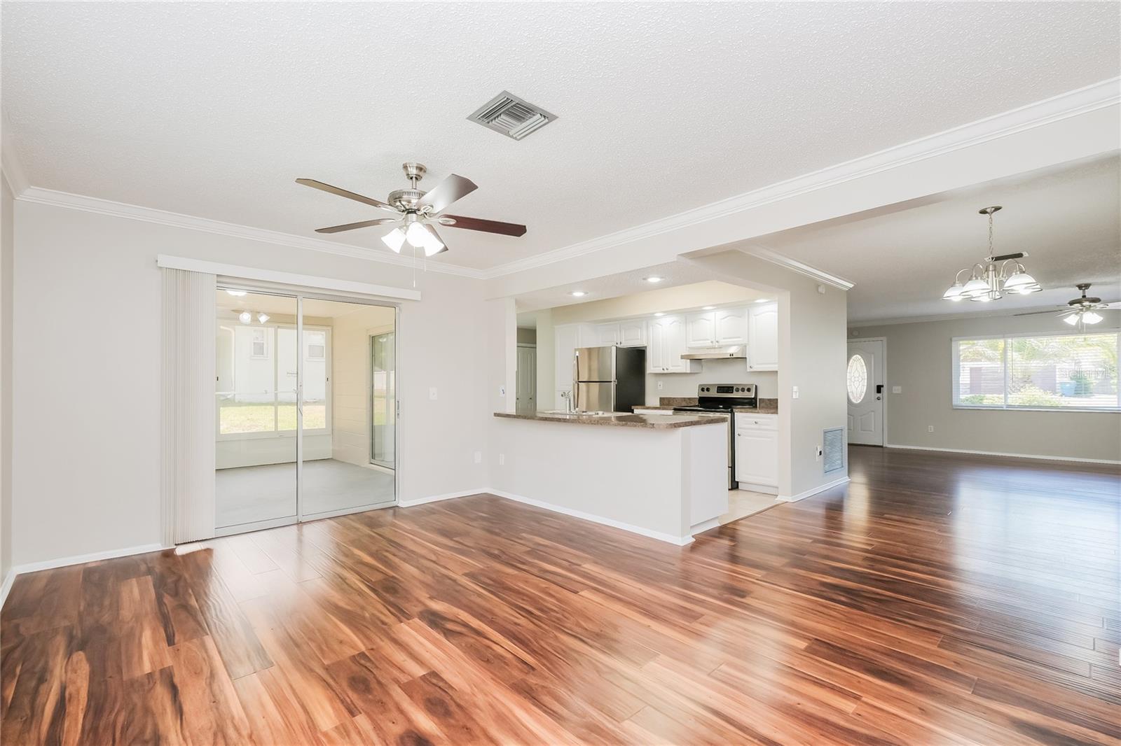 SPRING HILL - Residential Lease