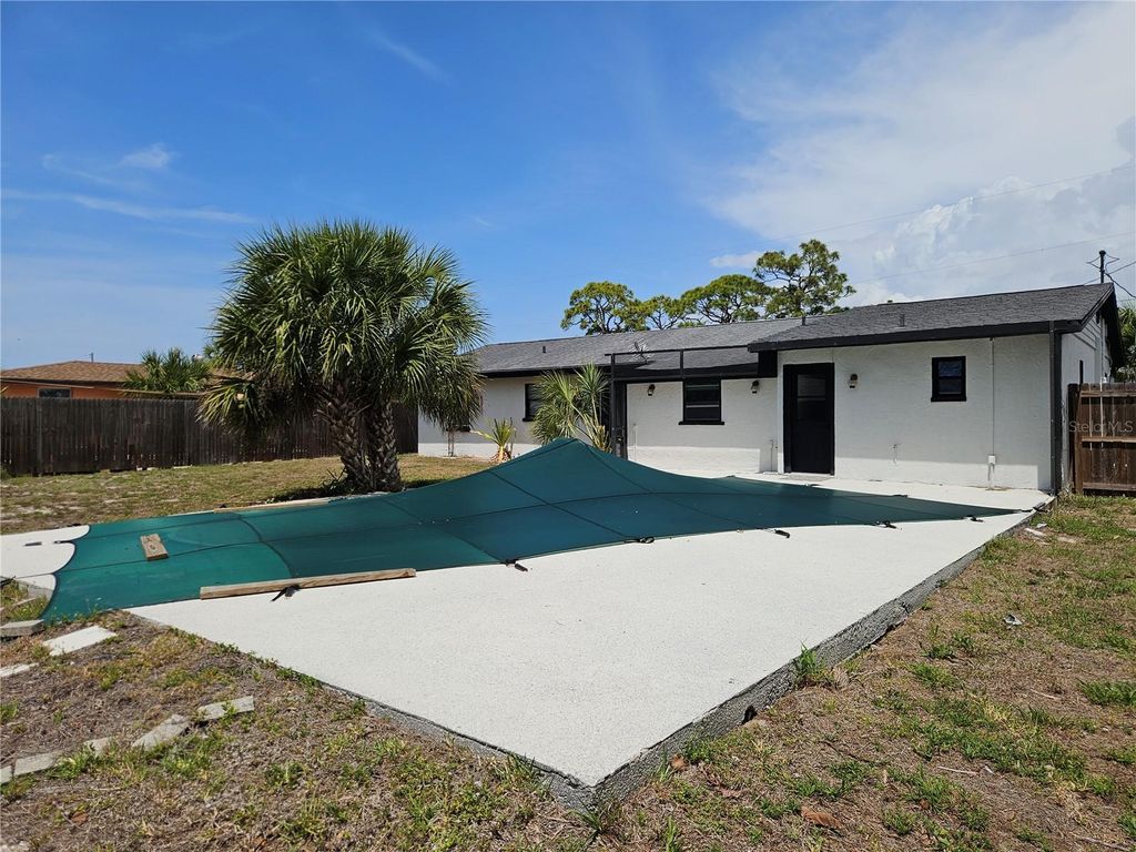 Photo of 75 Virginia Court, Englewood, FL 34223 (MLS # TB8494609)