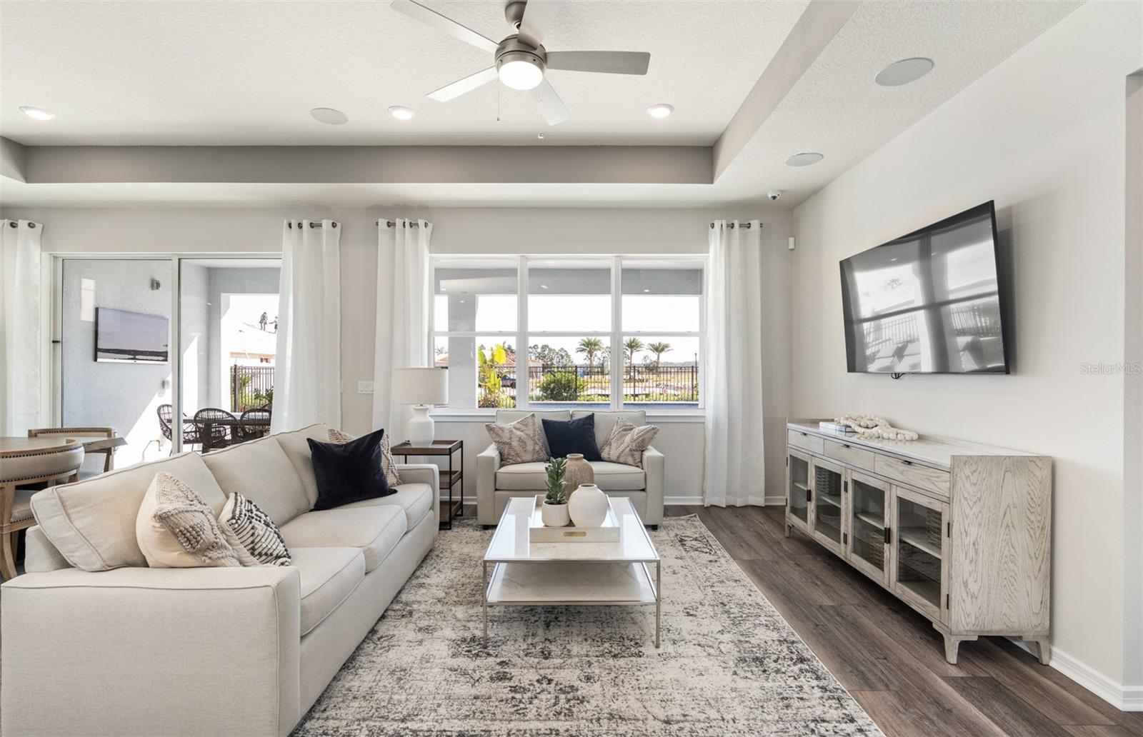 DEL WEBB OASIS - Residential