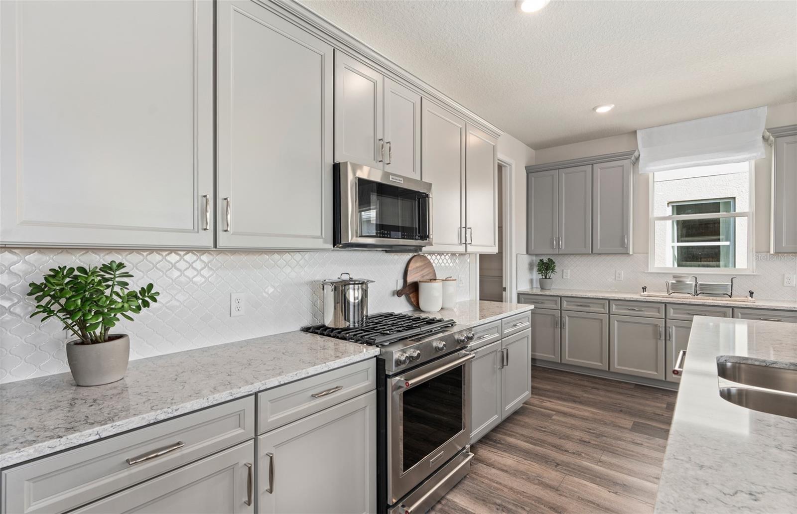 DEL WEBB OASIS - Residential