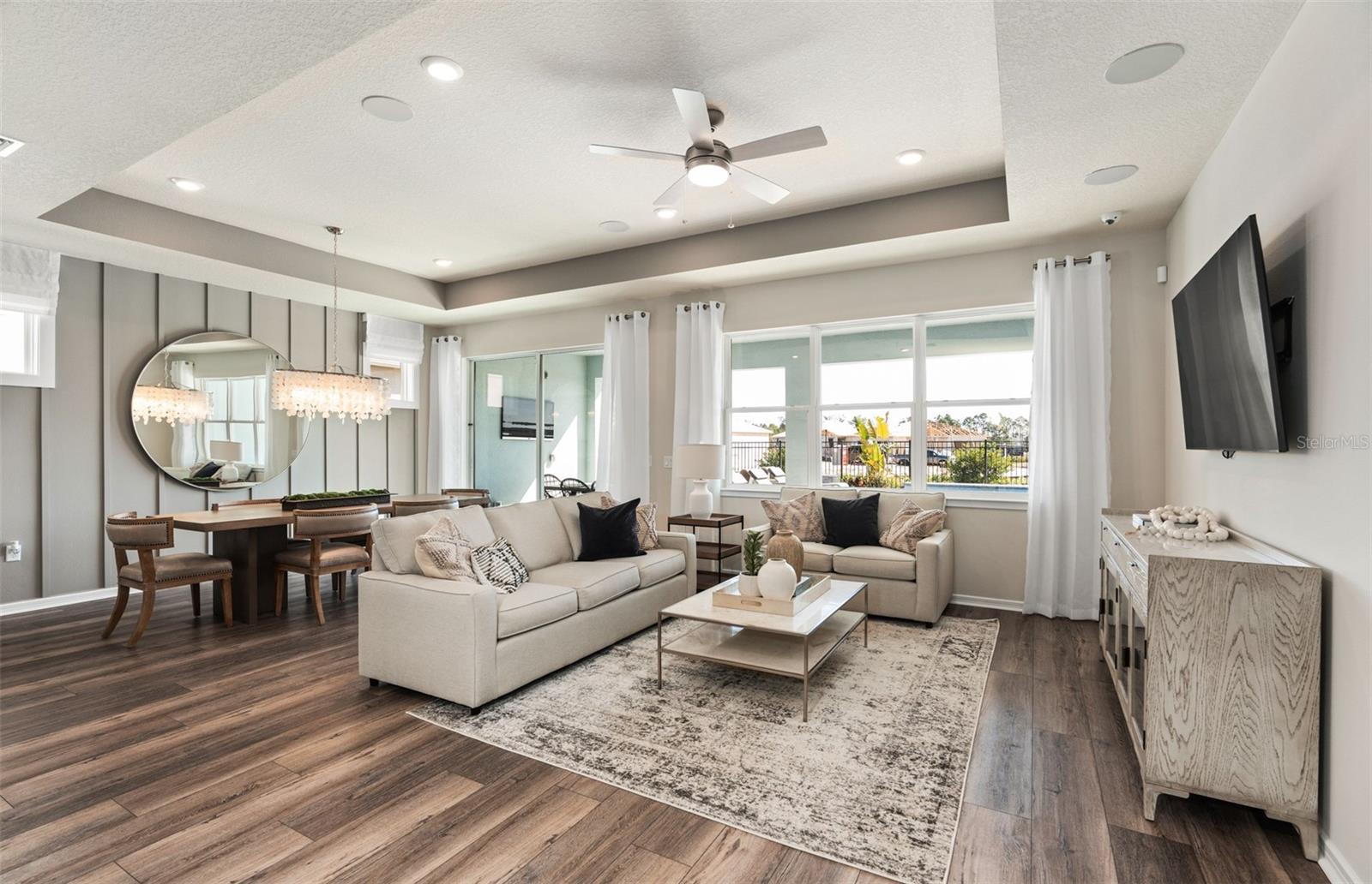 DEL WEBB OASIS - Residential