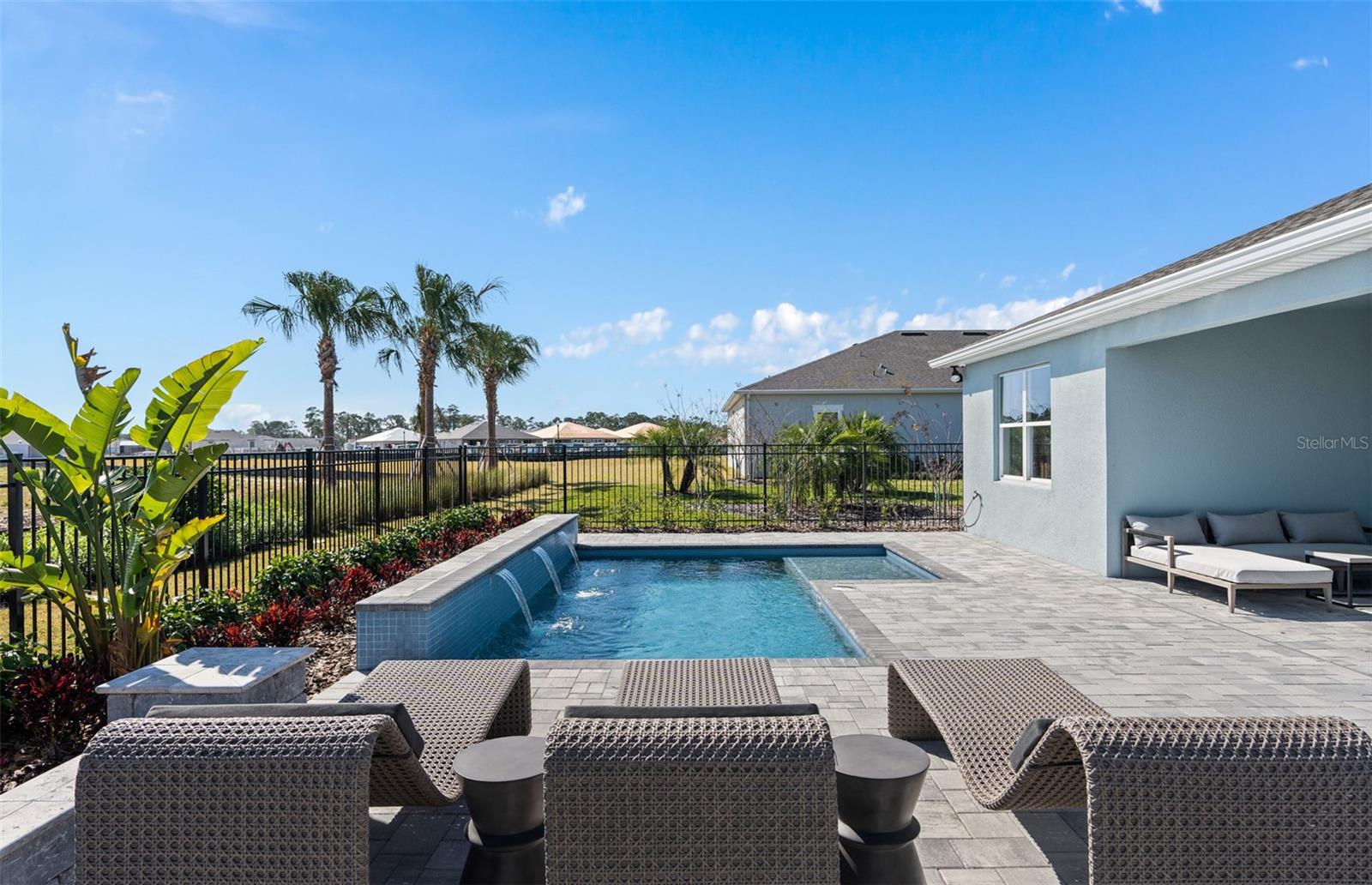 DEL WEBB OASIS - Residential