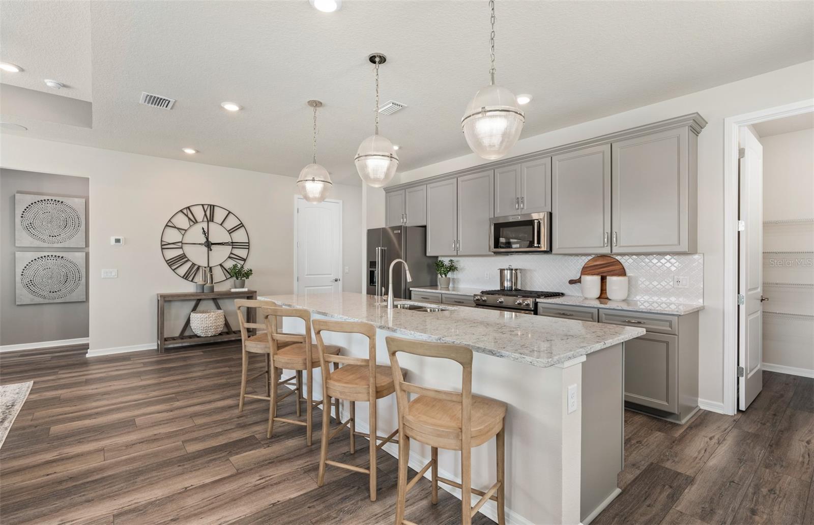 DEL WEBB OASIS - Residential