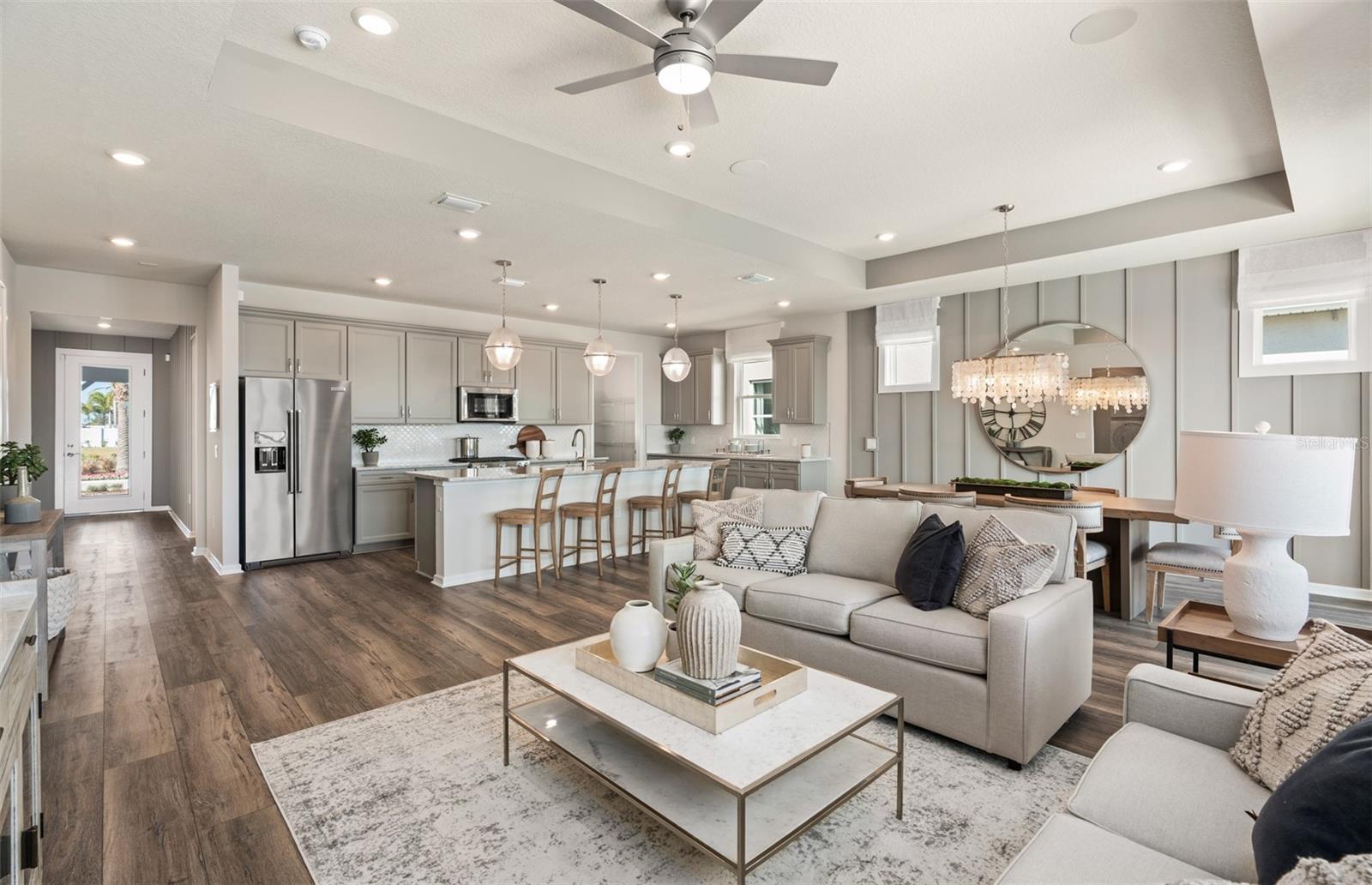 DEL WEBB OASIS - Residential