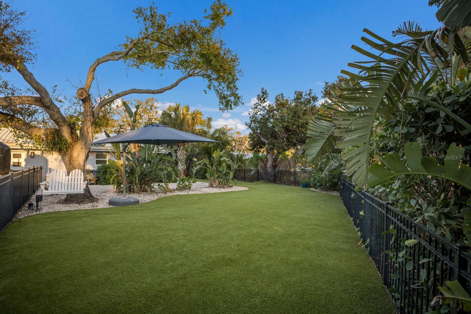 1806 CARIBBEAN DRIVE