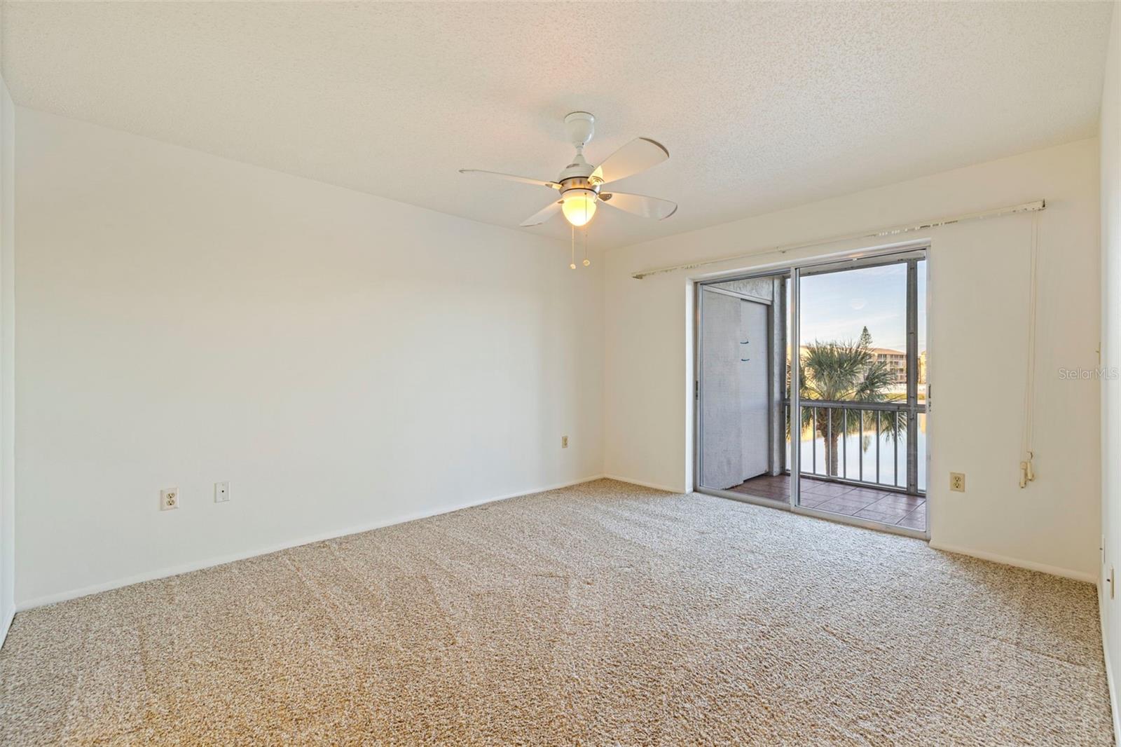 BAYSHORE ON THE LAKE APTS III SEC2 - Residential