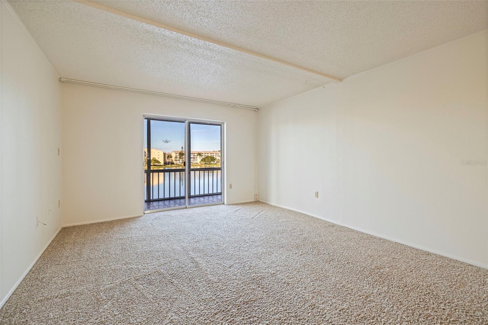 BAYSHORE ON THE LAKE APTS III SEC2 - Residential