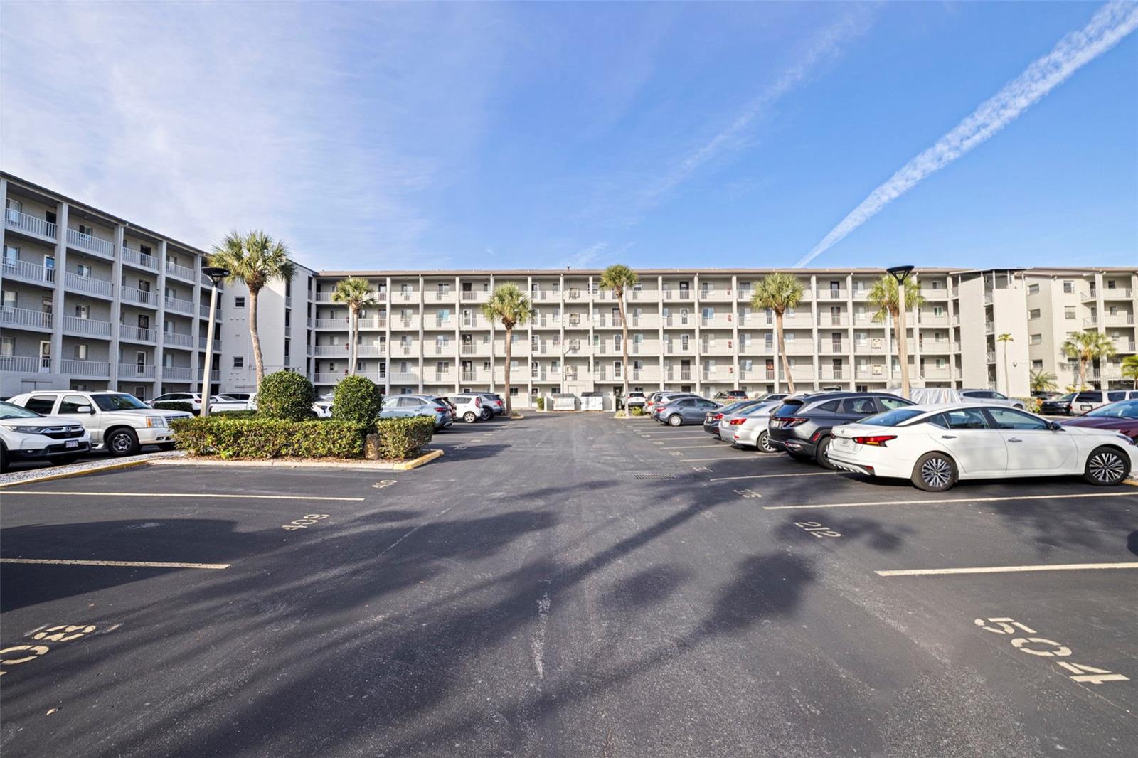 BAYSHORE ON THE LAKE APTS III SEC2 - Residential