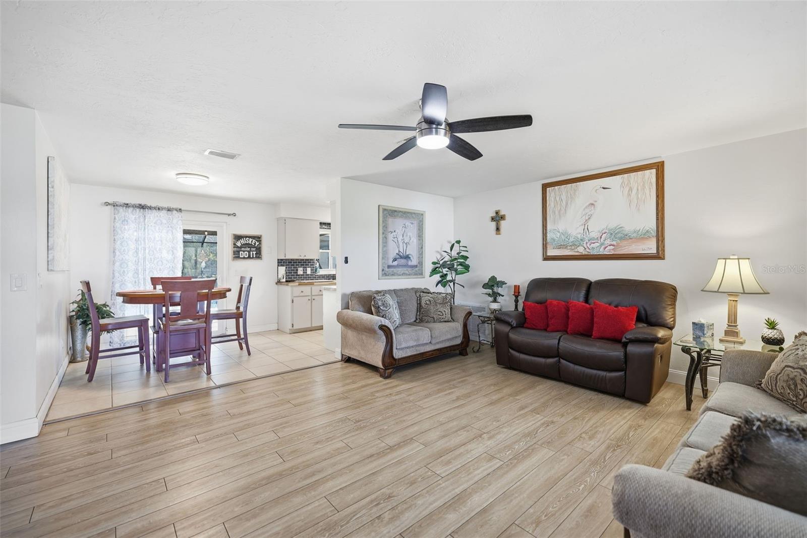 BEVERLY HILLS UNIT 08 PH 02 - Residential