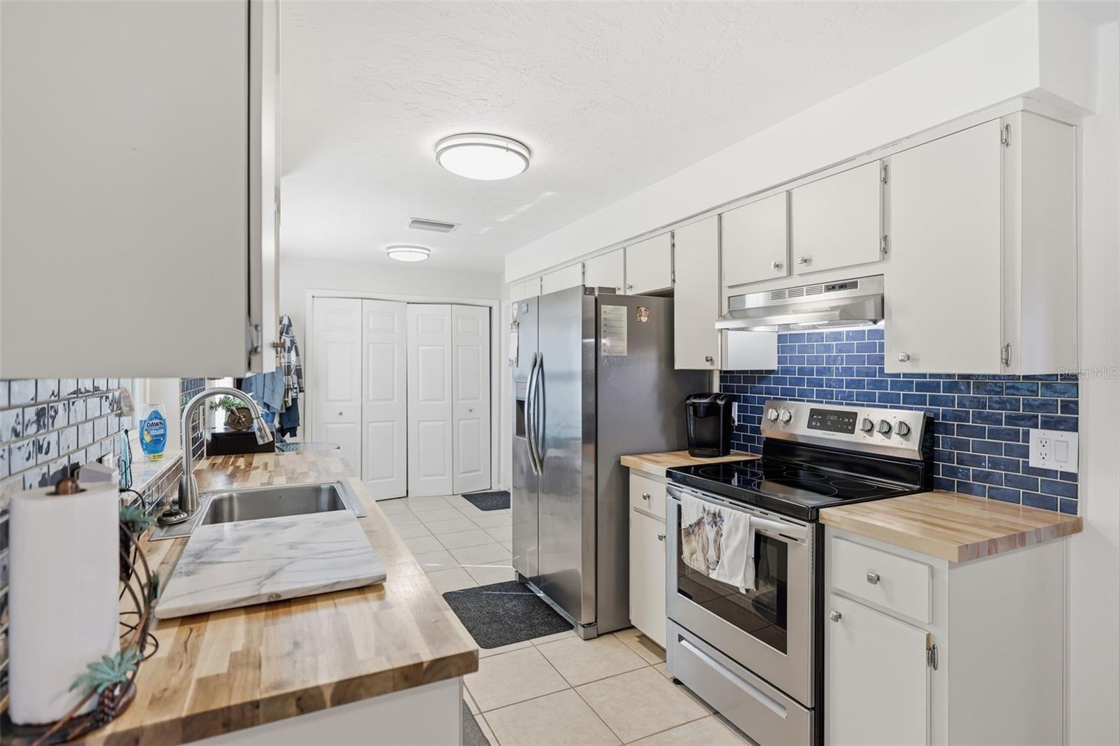 BEVERLY HILLS UNIT 08 PH 02 - Residential