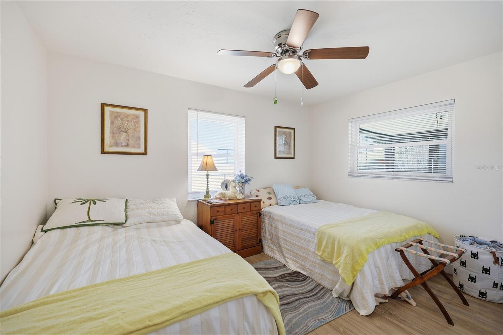 BEVERLY HILLS UNIT 08 PH 02 - Residential