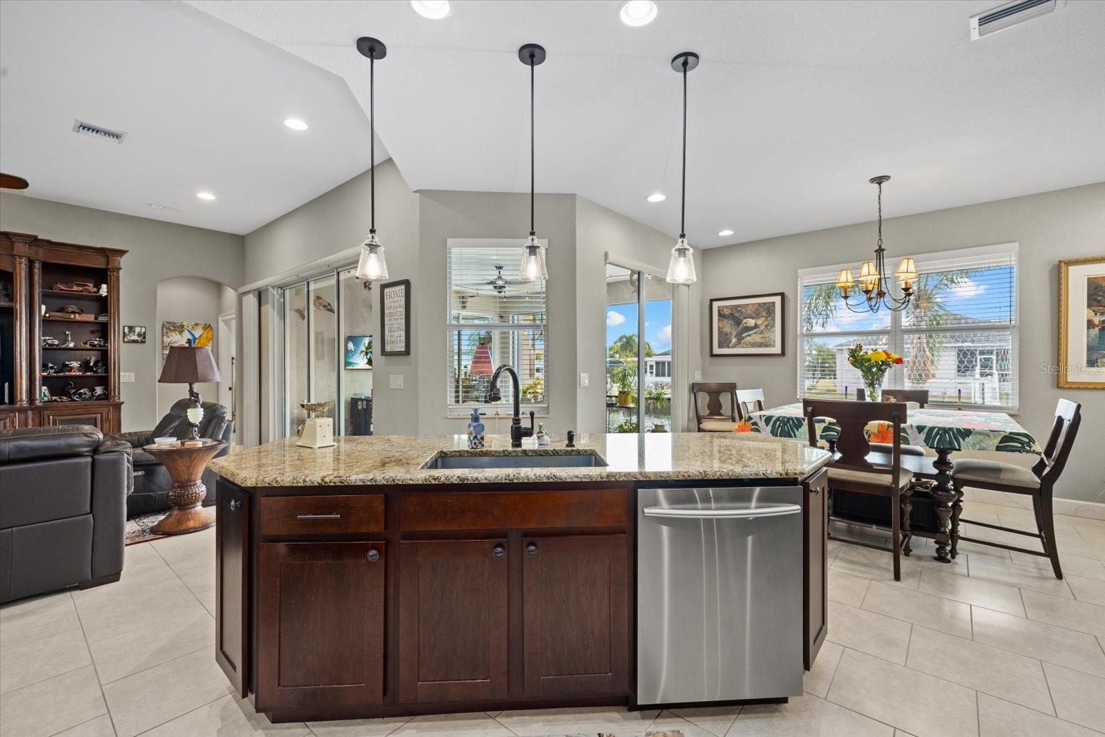 RIVIERA LAGOONS - Residential