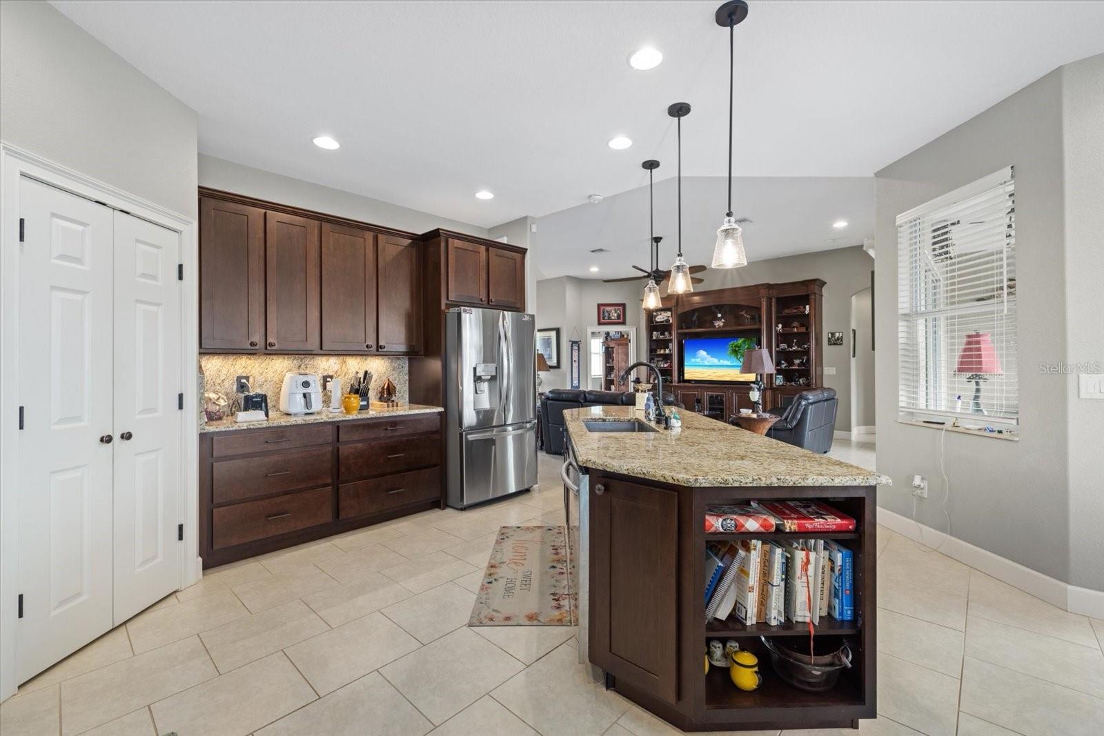 RIVIERA LAGOONS - Residential