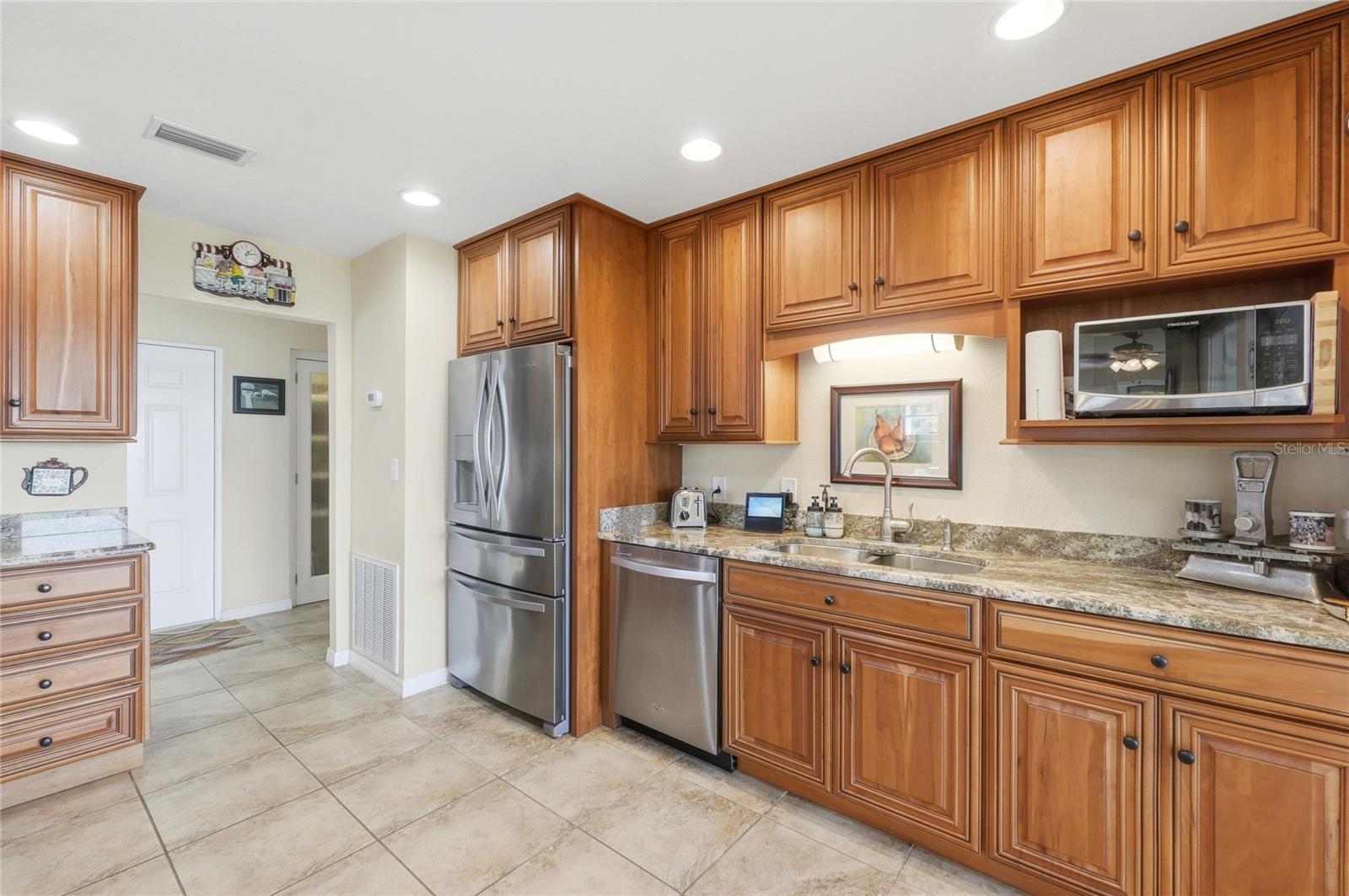 LAKE MARION HOMESITES - Residential