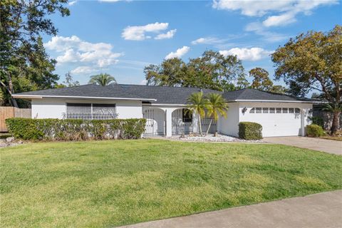 A home in LONGWOOD