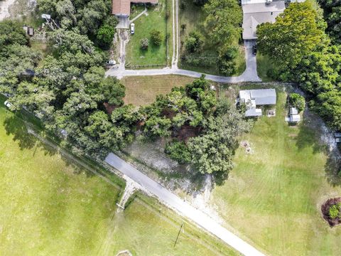 Tiny photo for 510 Phillips Lane, Wildwood, FL 34785 (MLS # G5101907)