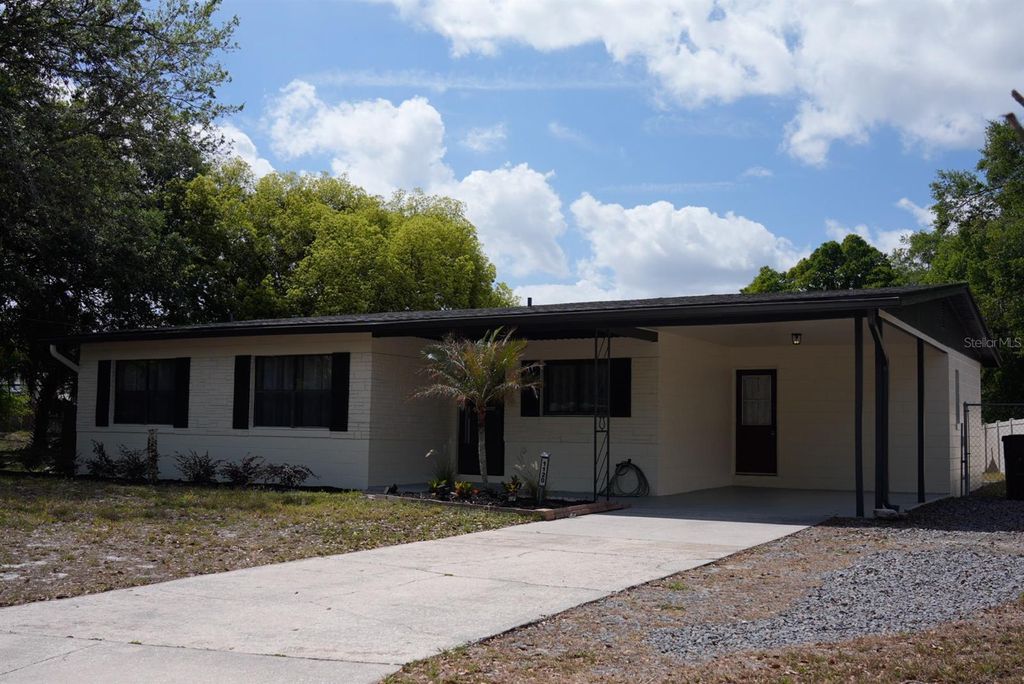 Photo of 1120 San Luis Drive, Orlando, FL 32807 (MLS # O6395306)