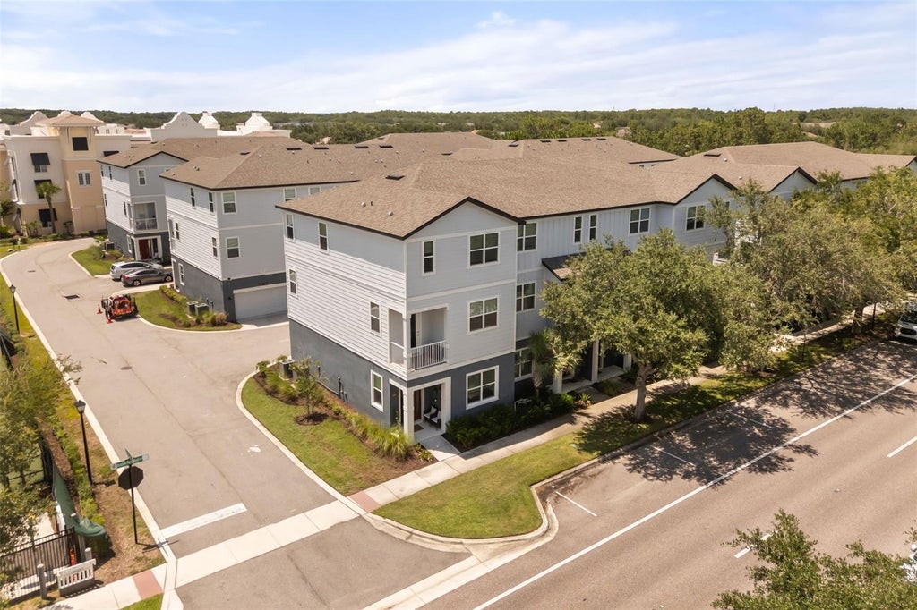 Photo of 3547 Tracy Vickers Alley, Orlando, FL 32828 (MLS # O6419286)