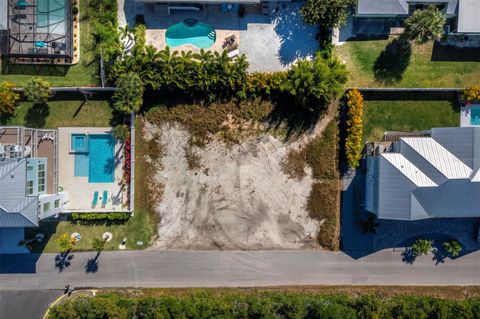 Photo of 620 Companion Way, Longboat Key, FL 34228 (MLS # A4680278)