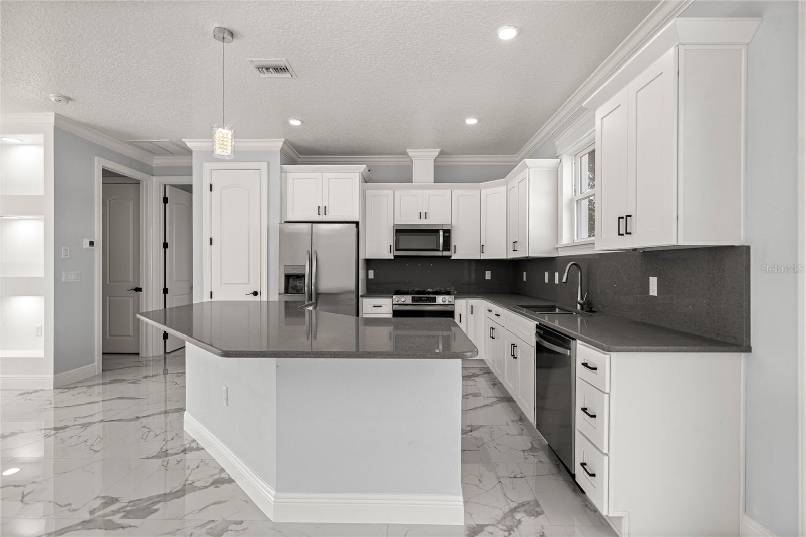 LAKE WEIR HEIGHTS - Residential