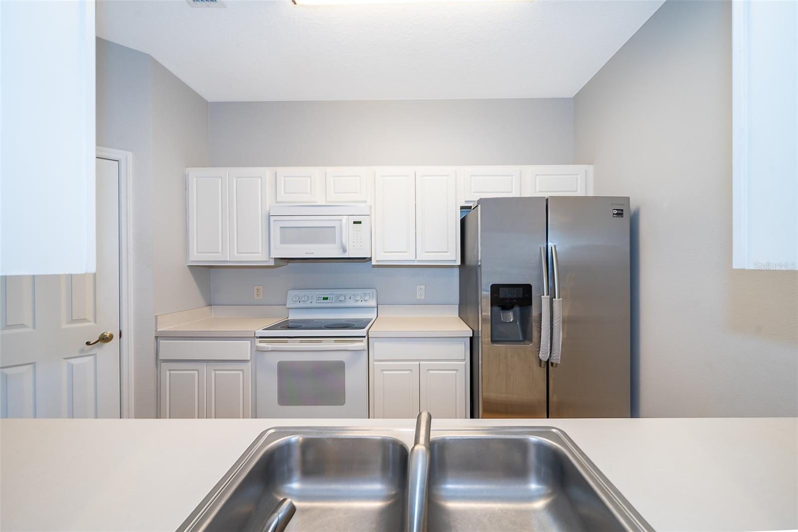 BRANTLEY TERRACE CONDO PH 1 THRU 7 - Residential Lease