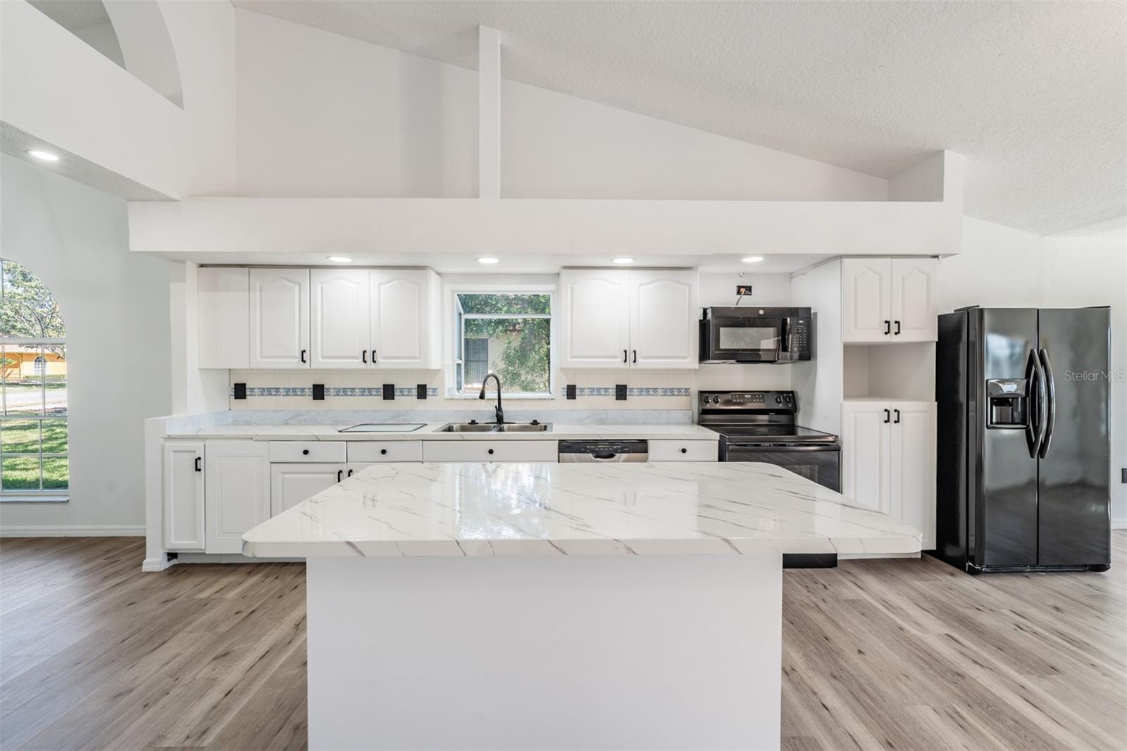 6302 SILVER OAKS DRIVE
