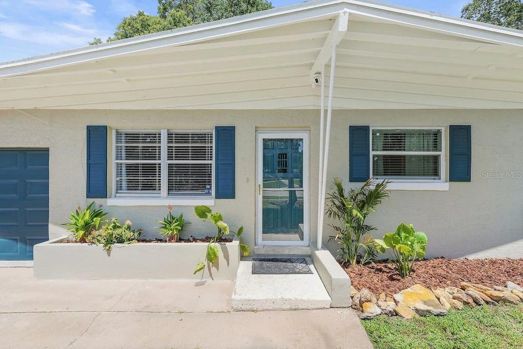 Photo of 330 Slayton Avenue, South Daytona, FL 32119 (MLS # O6449822)