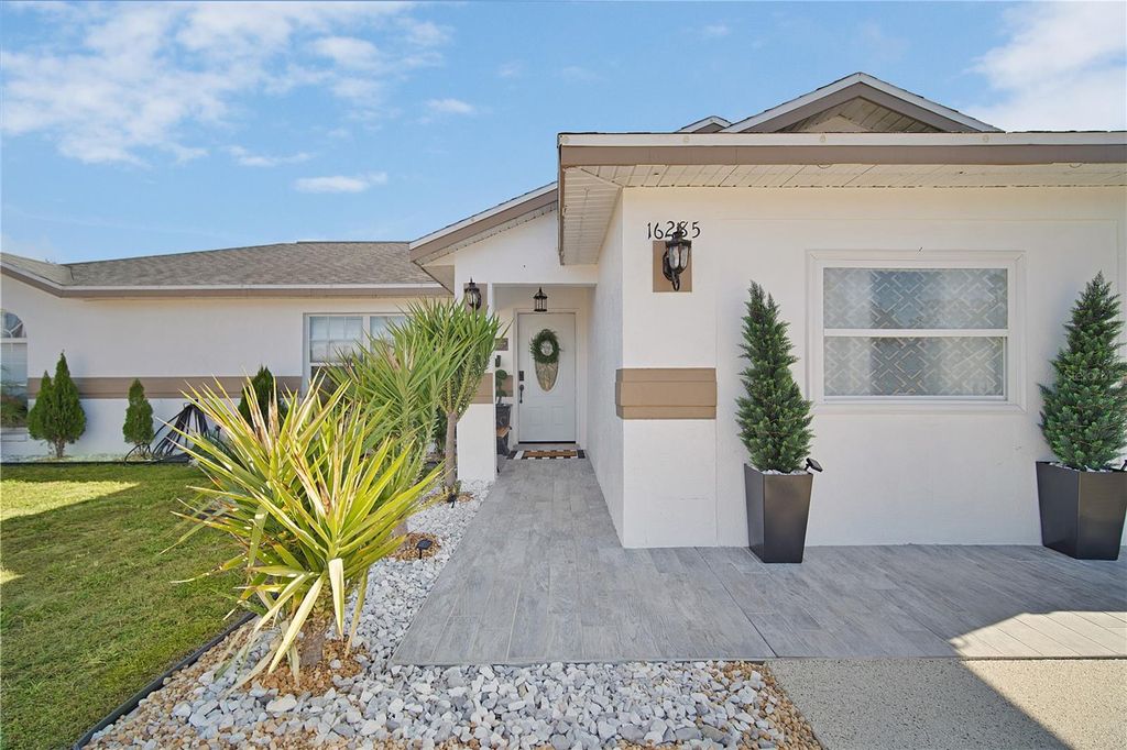 Photo of 16285 SW 21st Court, Ocala, FL 34473 (MLS # S5142383)