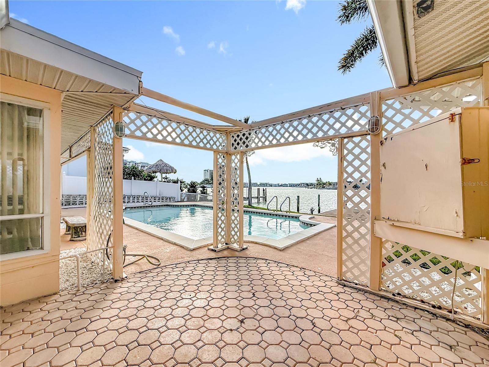 SOUTH CSWY ISLE YACHT CLUB 5TH ADD - Residential