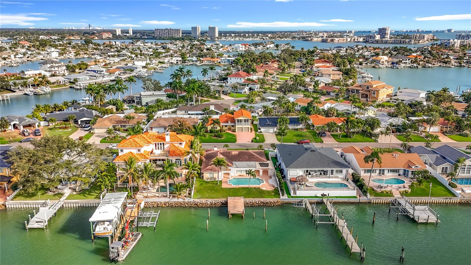 SOUTH CSWY ISLE YACHT CLUB 5TH ADD - Residential