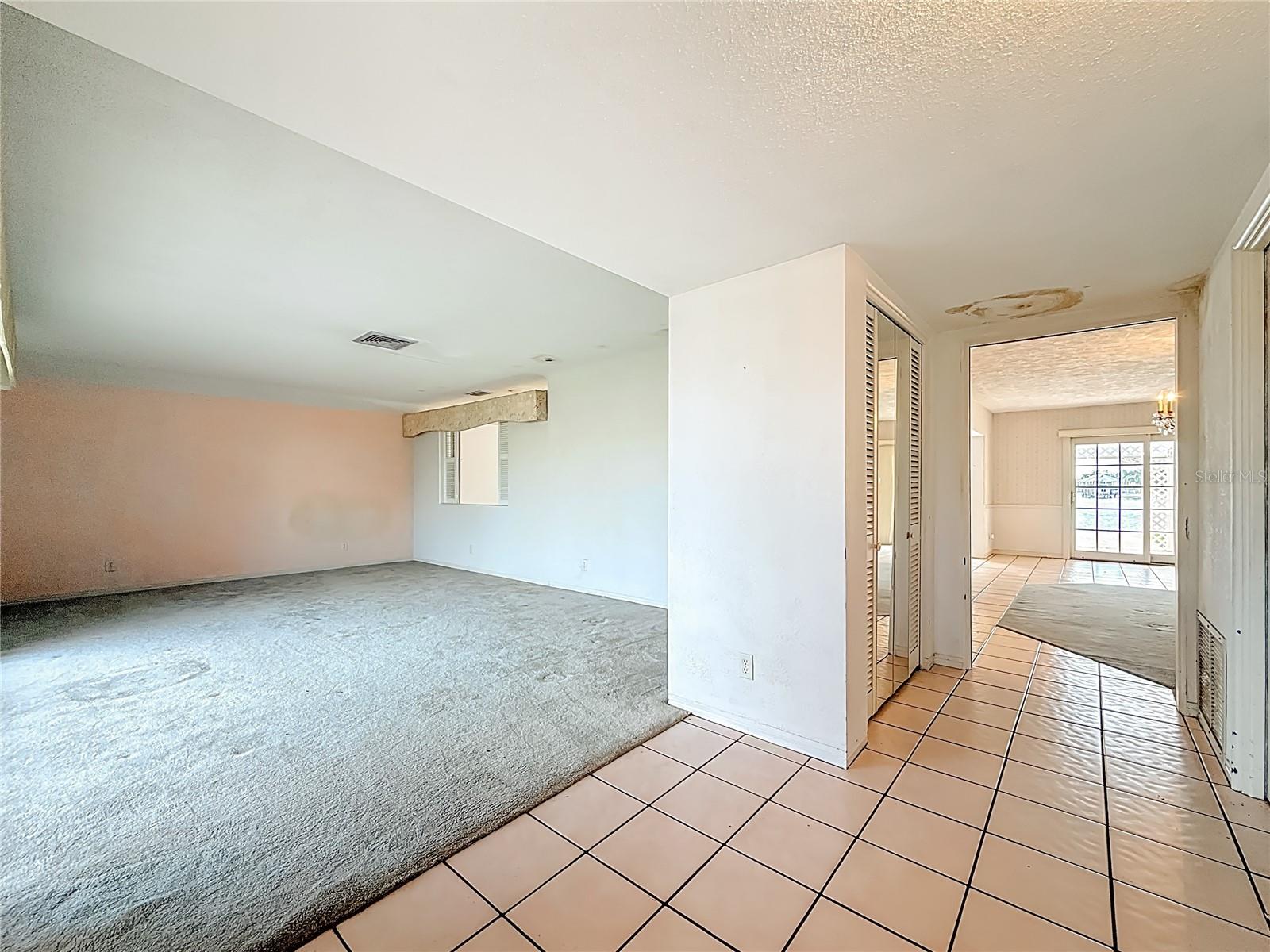 SOUTH CSWY ISLE YACHT CLUB 5TH ADD - Residential