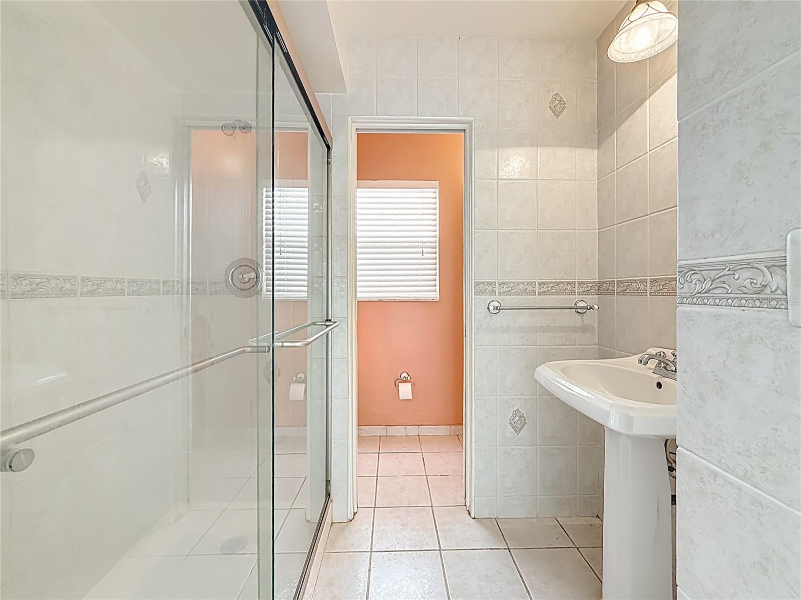 SOUTH CSWY ISLE YACHT CLUB 5TH ADD - Residential