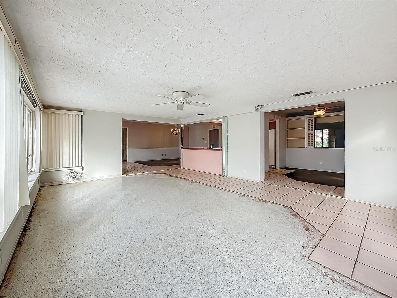 SOUTH CSWY ISLE YACHT CLUB 5TH ADD - Residential