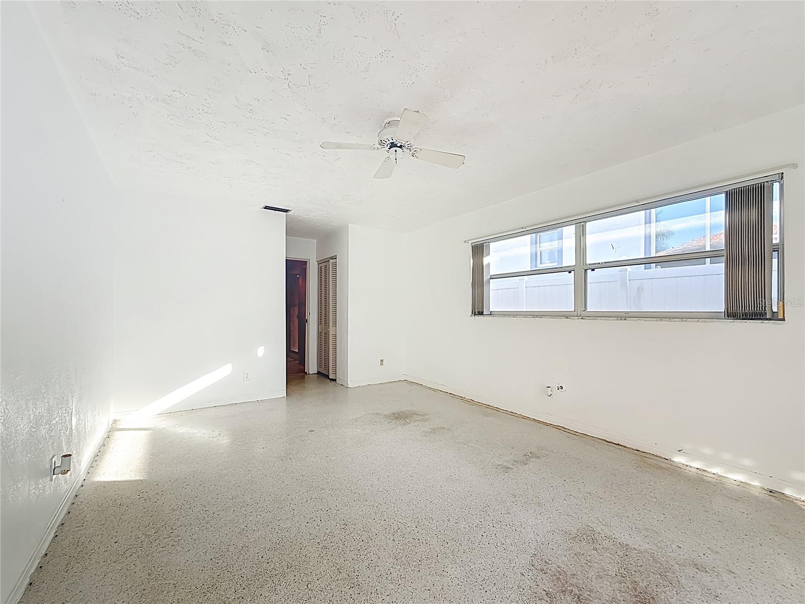 SOUTH CSWY ISLE YACHT CLUB 5TH ADD - Residential