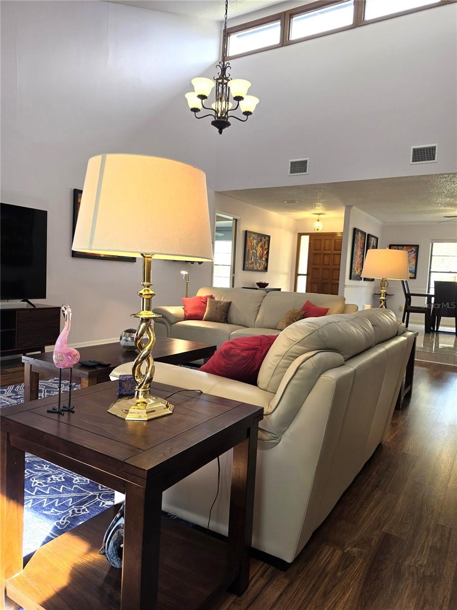 Casas a venda 4 - Jen Dantas 6659 HIDDEN BEACH CIRCLE
