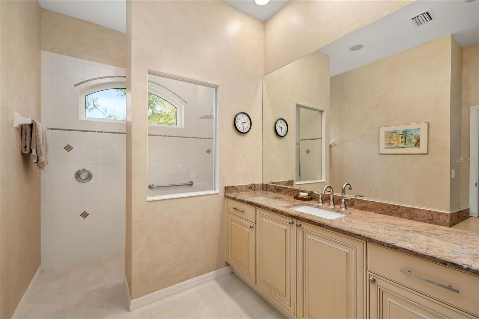 LAUREL OAK ESTATES - Residential