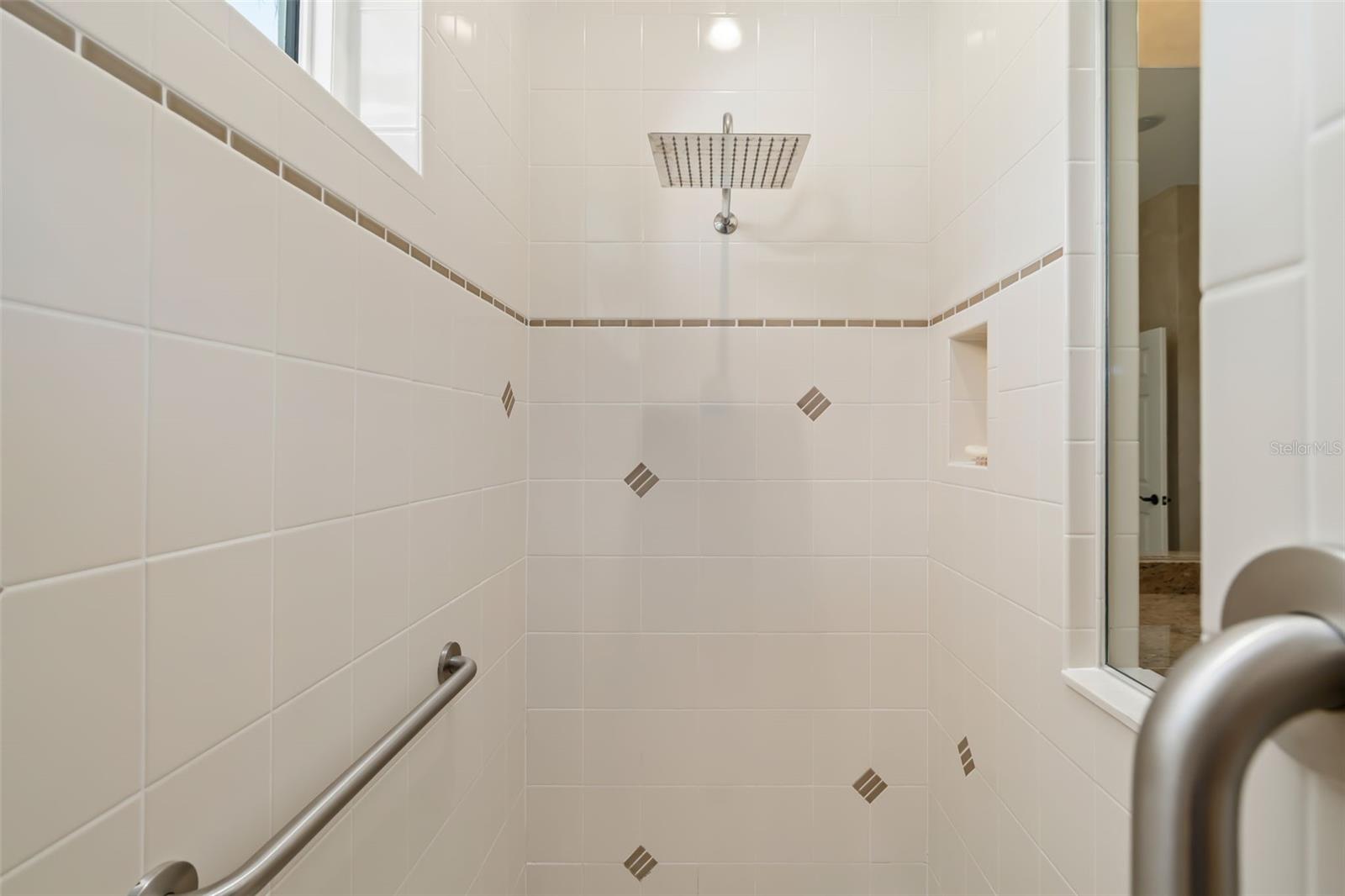 LAUREL OAK ESTATES - Residential