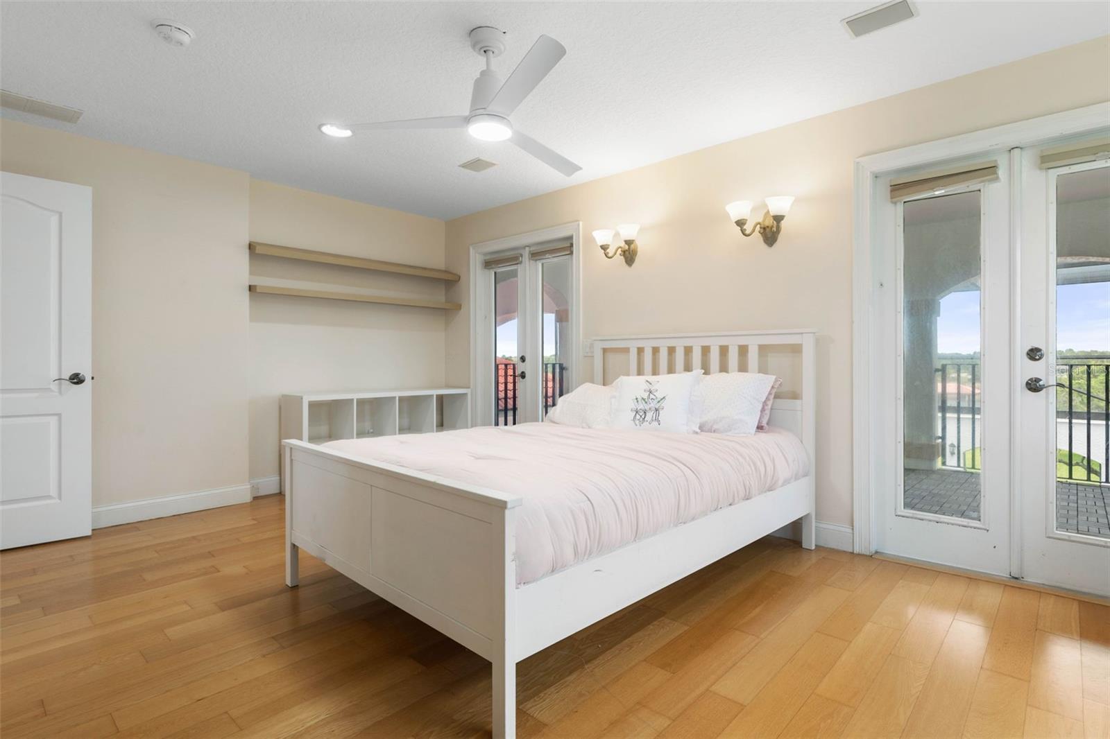 FRONT ST GRANDHAVEN PH 1 - Residential