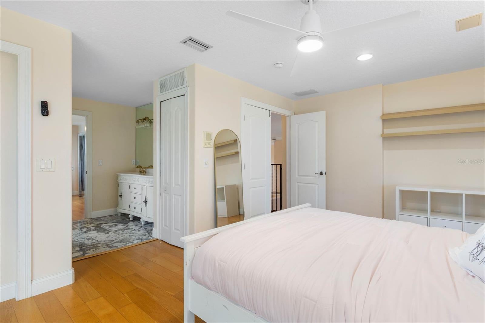 FRONT ST GRANDHAVEN PH 1 - Residential