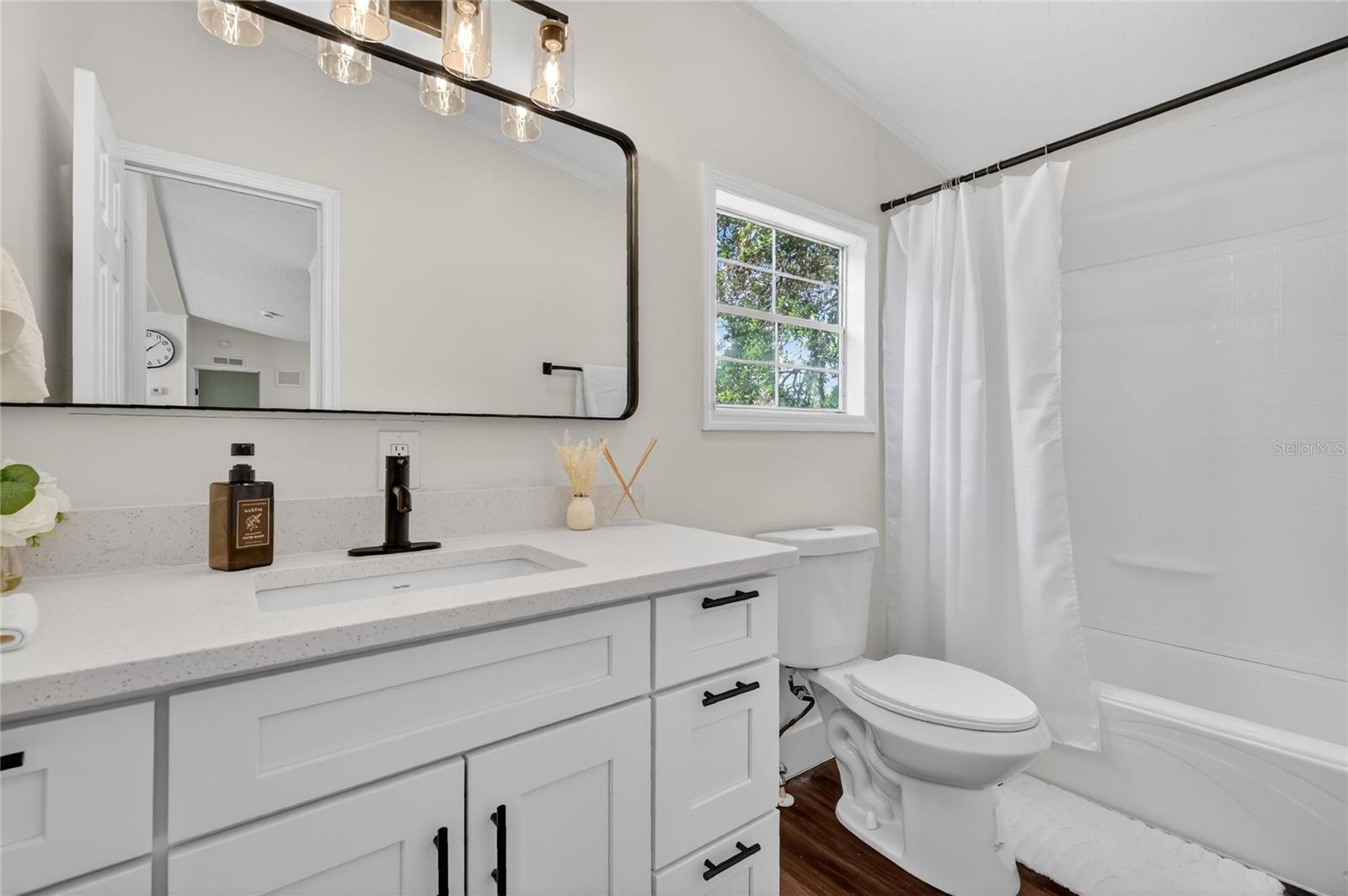 COLEMAN OAKS - Residential