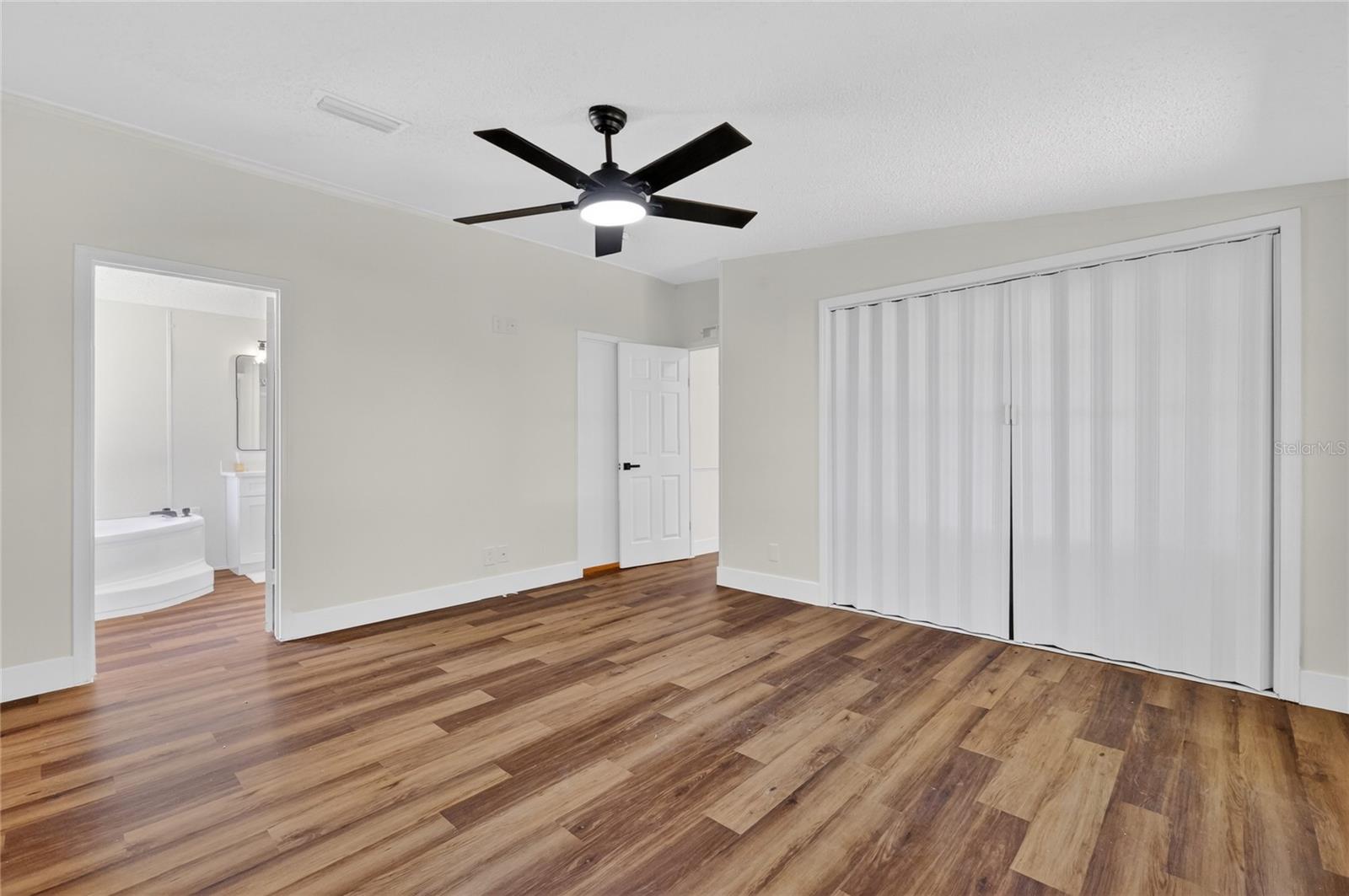 COLEMAN OAKS - Residential