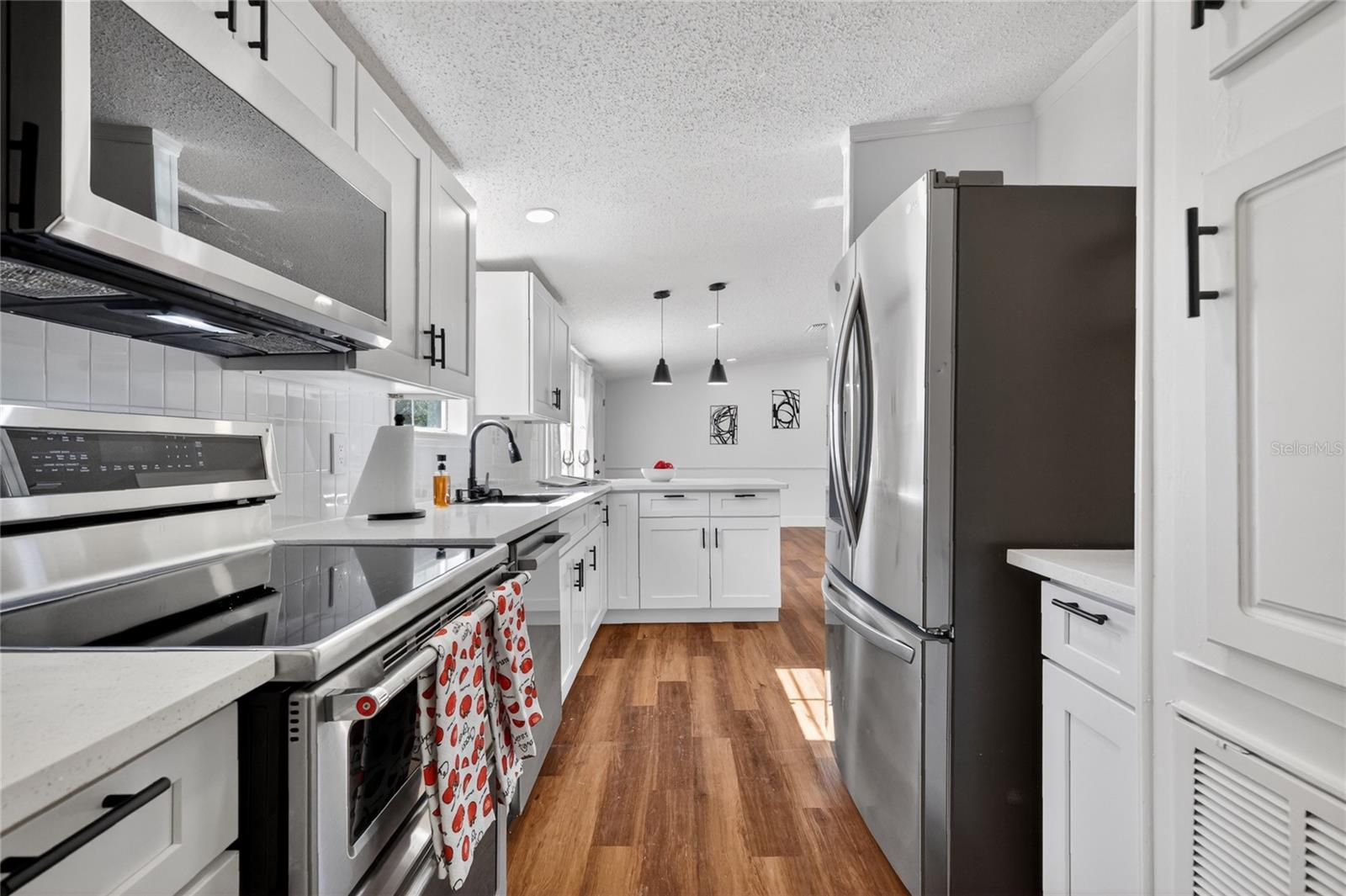 COLEMAN OAKS - Residential