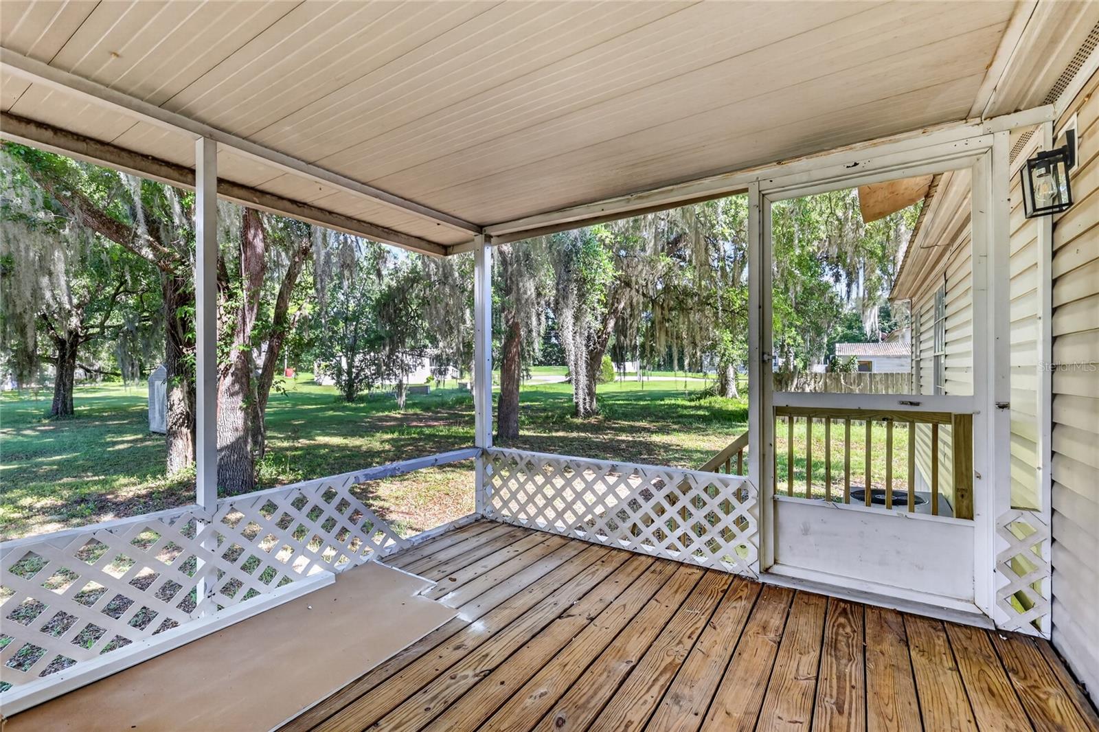 COLEMAN OAKS - Residential