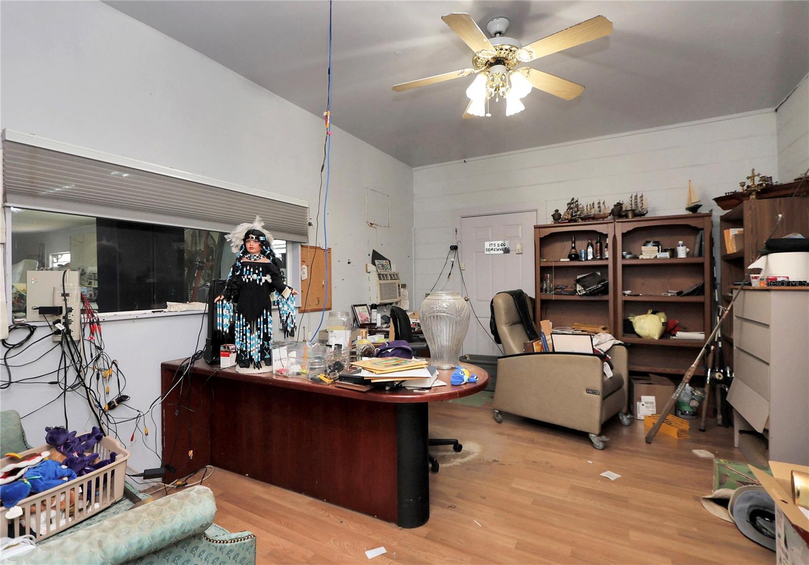 ACREAGE NON SUB - Residential Income